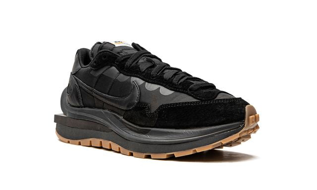 NK Vaporwaffle Sacai Black Gum 